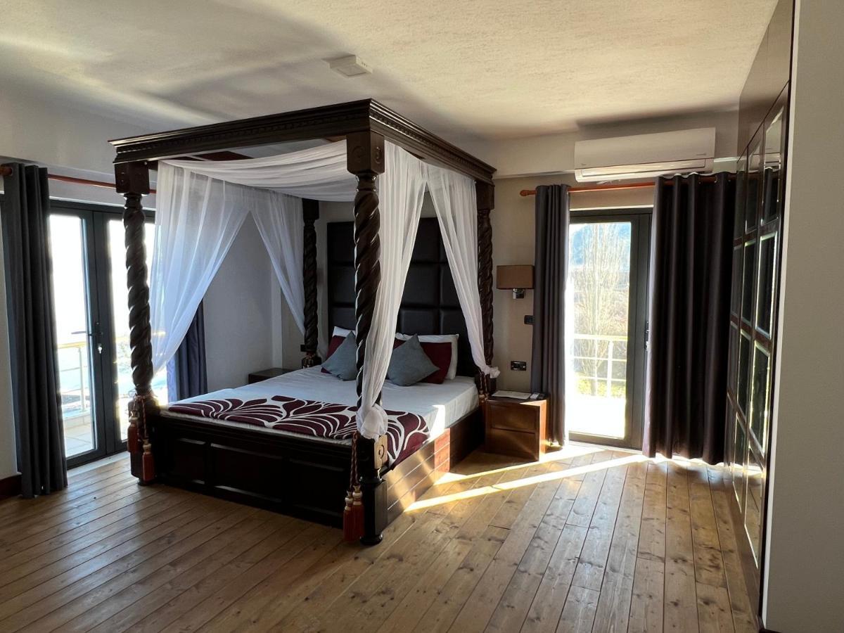 Hotel Victoria 4*