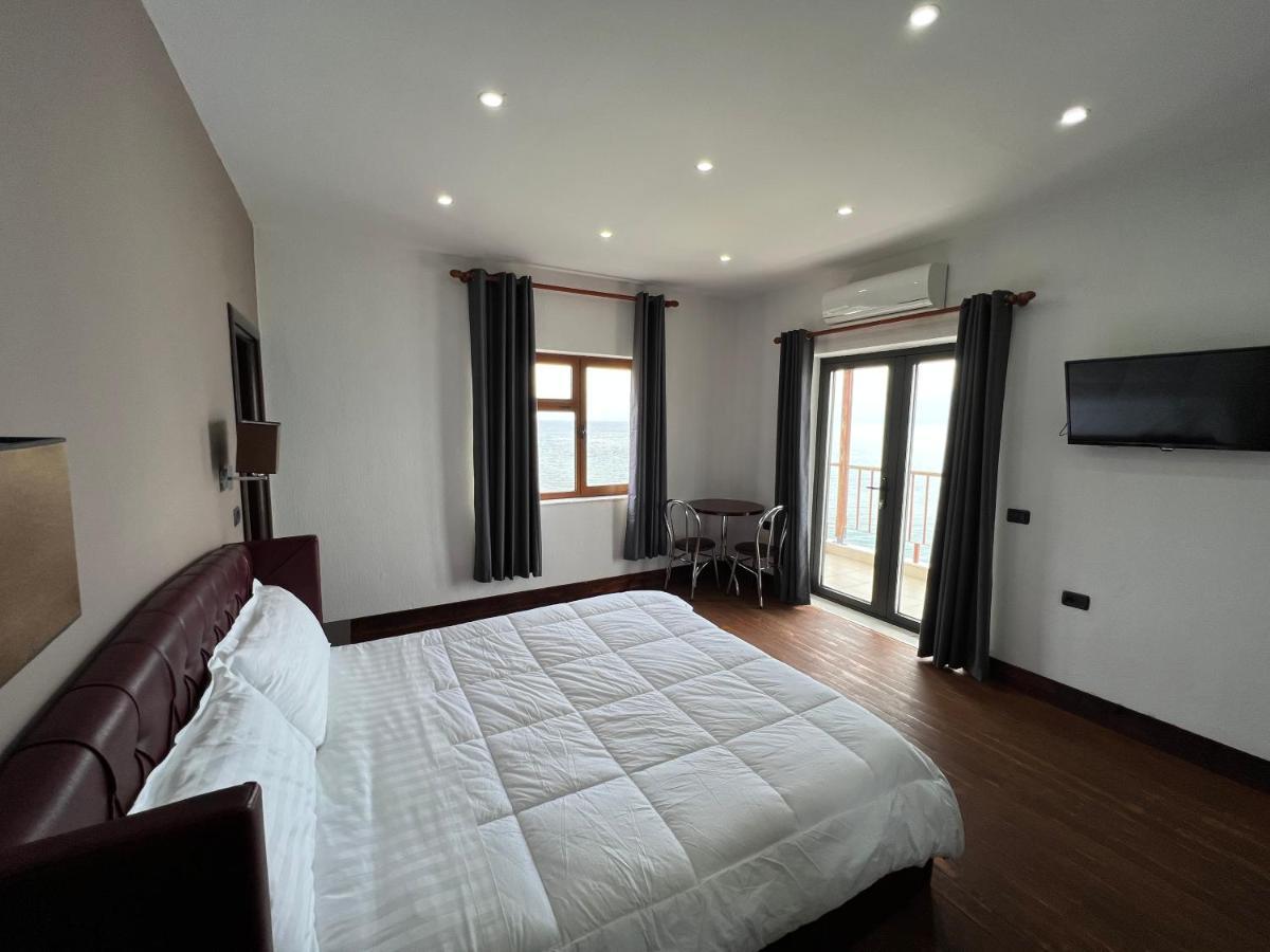 Victoria Hotel Memlishte